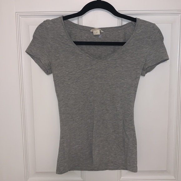 BUNDLE DEAL!! 3 H&M basic tee collection, Size small - Picture 2 of 7